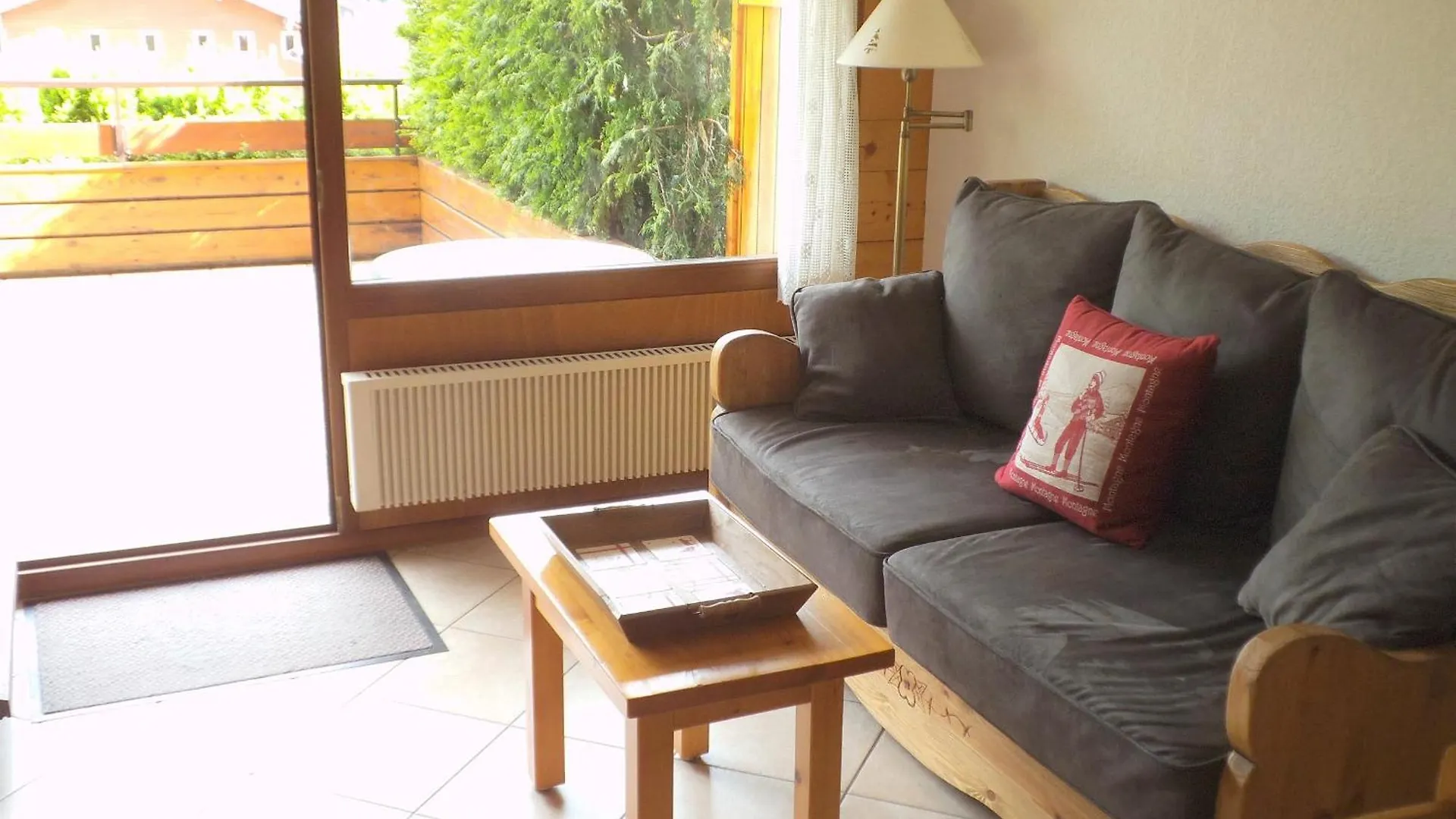 Studio Cosy Avec Terrasse Au Centre Du Grand-Bornand, Proche Des Pistes Et Commerces - Fr-1-467-83 Le Grand-Bornand 0*,  France